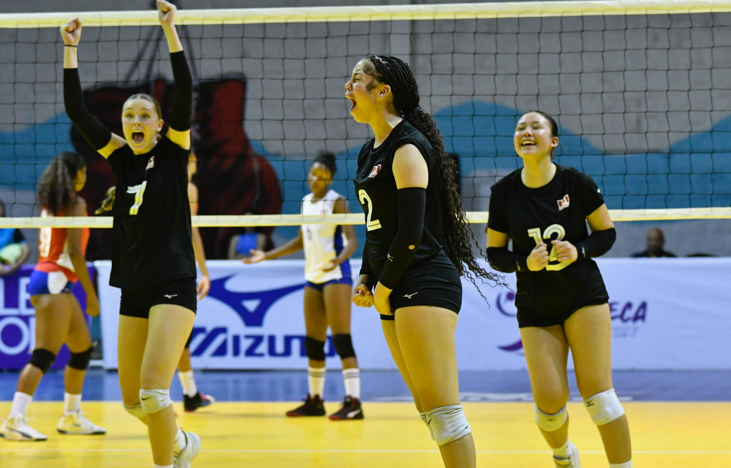 Canada 🇨🇦 opens NORCECA Girls' U17 with a tie-break win against Cuba 🇨🇺  🇨🇦 3-2 (26-28, 25-18, 16-25, 25-11, 15-9) vs 🇨🇺 Top Scorers…